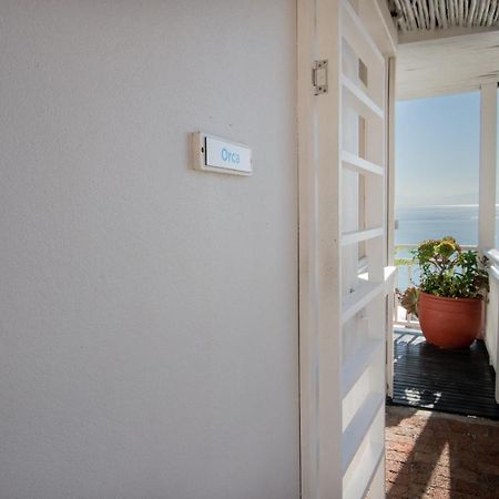 Appartamento A Whale Of A Time Fish Hoek Esterno foto