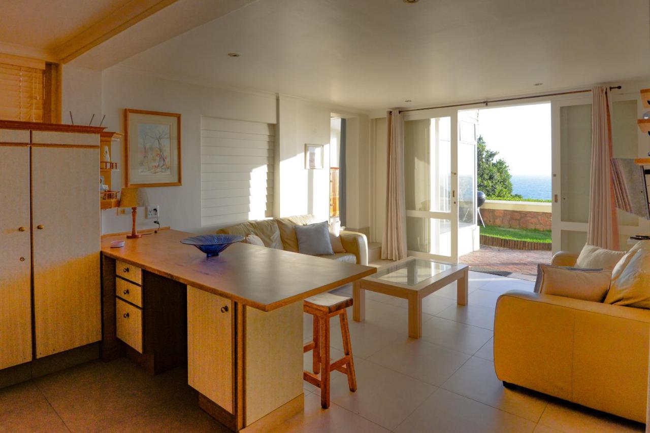 Appartamento A Whale Of A Time Fish Hoek Esterno foto