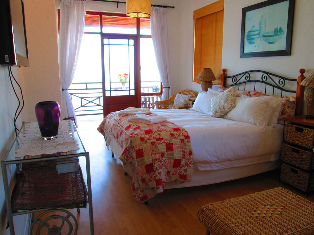 Appartamento A Whale Of A Time Fish Hoek Esterno foto