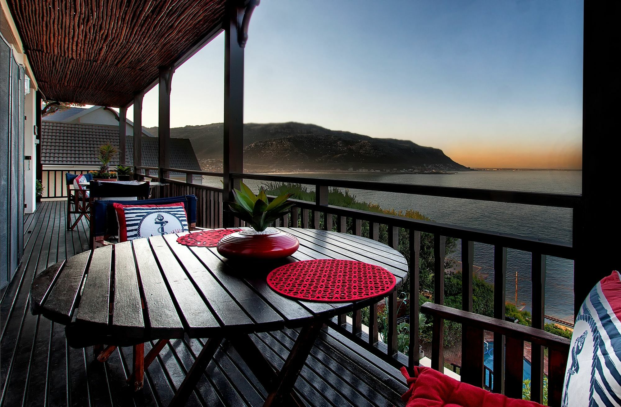 Appartamento A Whale Of A Time Fish Hoek Esterno foto
